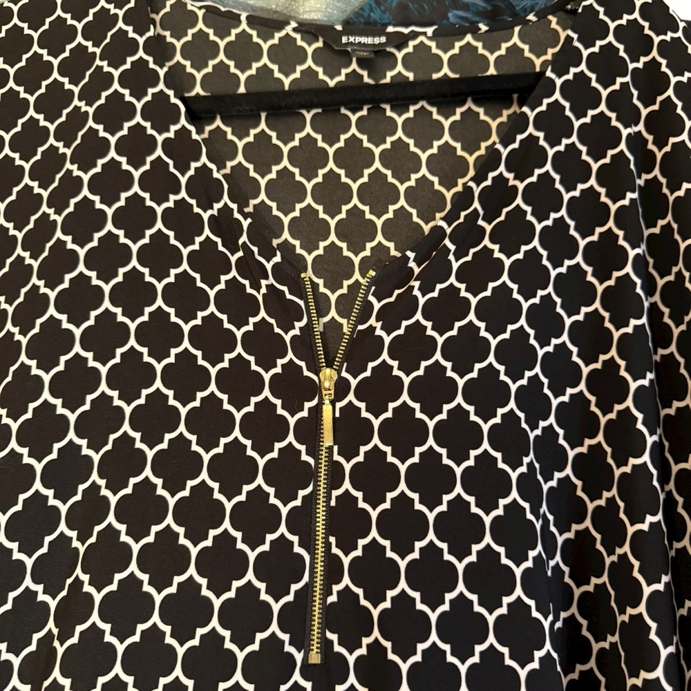 Woman’s Blouse Lot- XL, XXL, 1X- Ava & Viv, Express, Apt. 9 - Picture 6 of 9